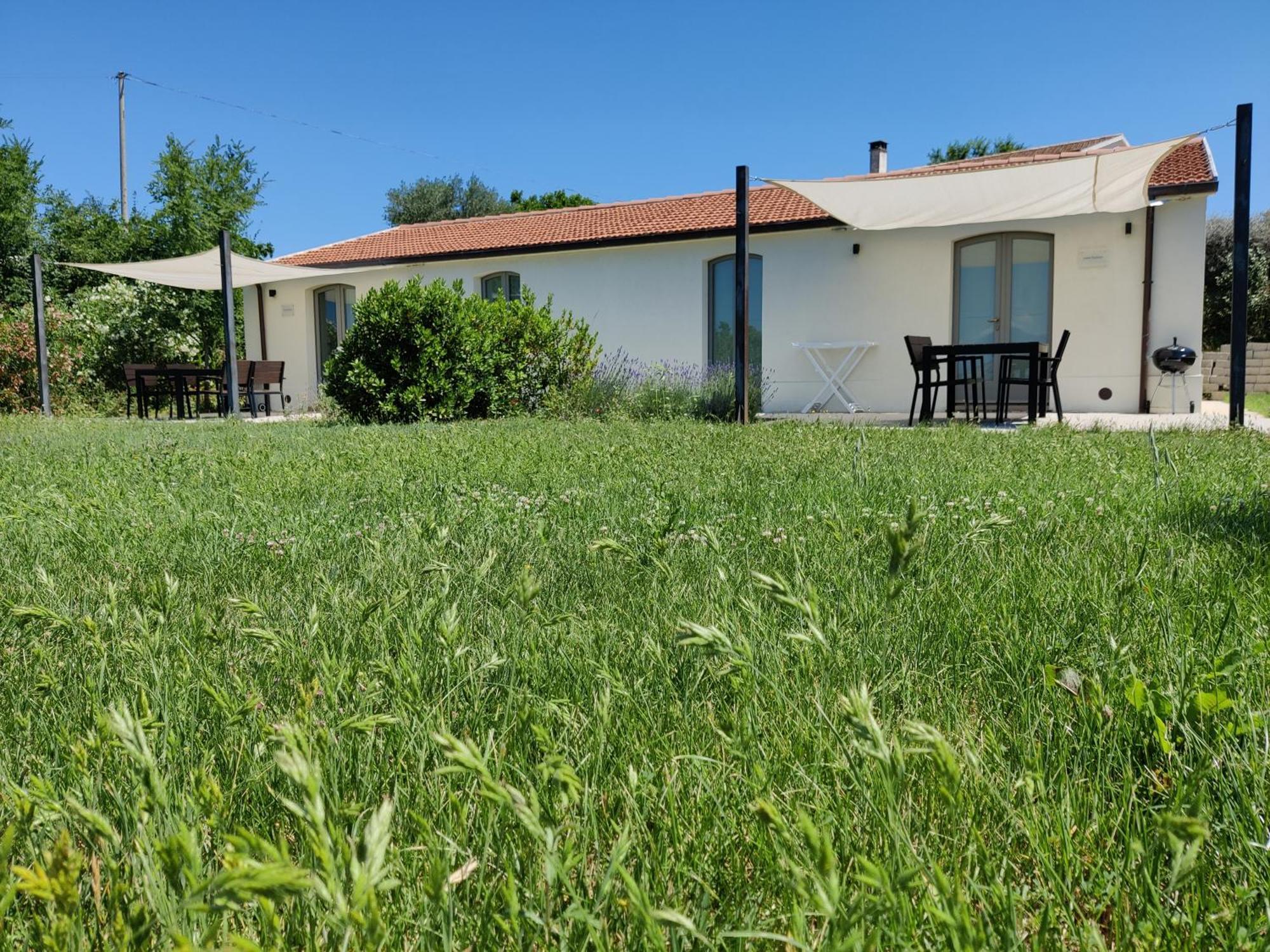 Rustico Del Bozzo Guest House Castelleone di Suasa Exterior photo