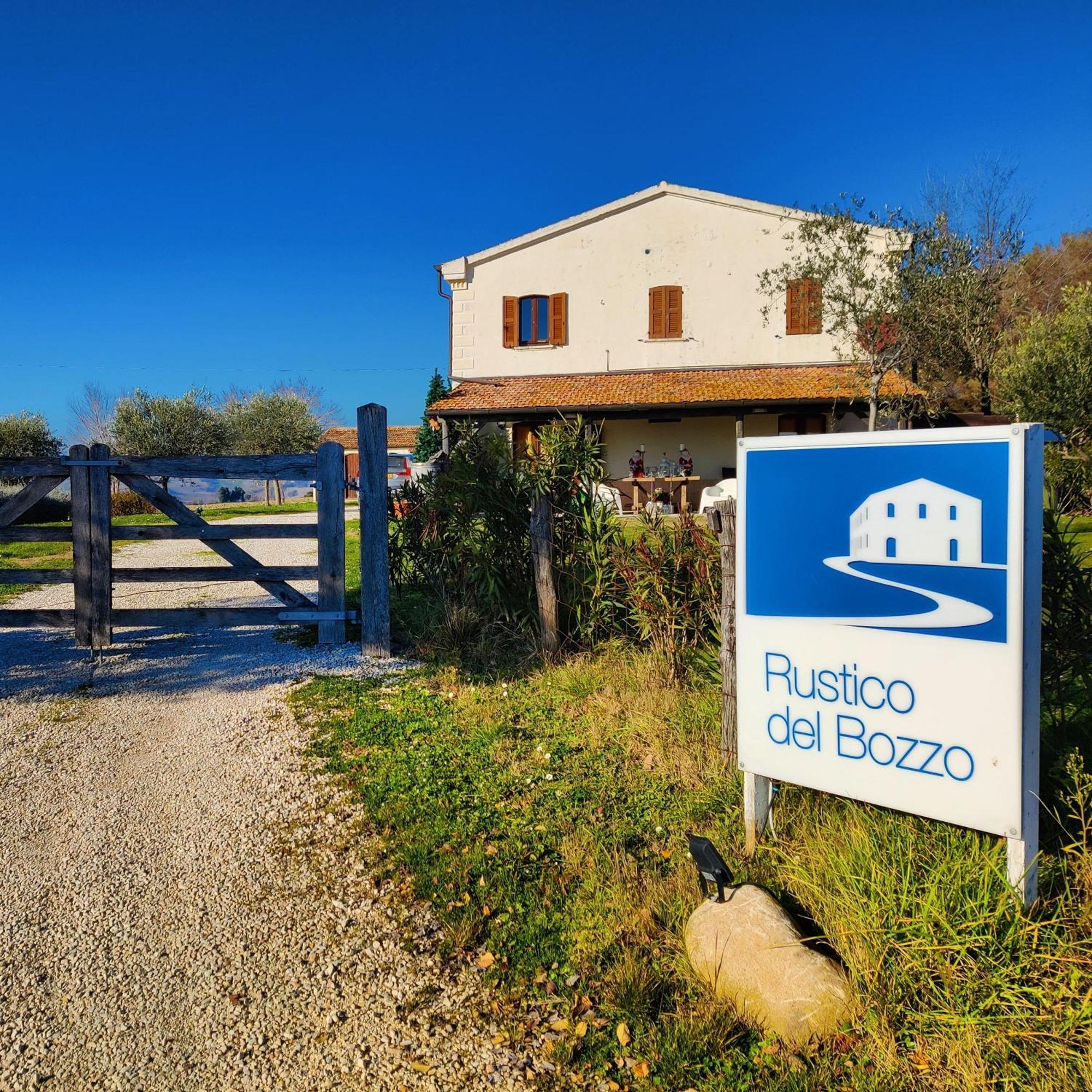 Rustico Del Bozzo Guest House Castelleone di Suasa Exterior photo