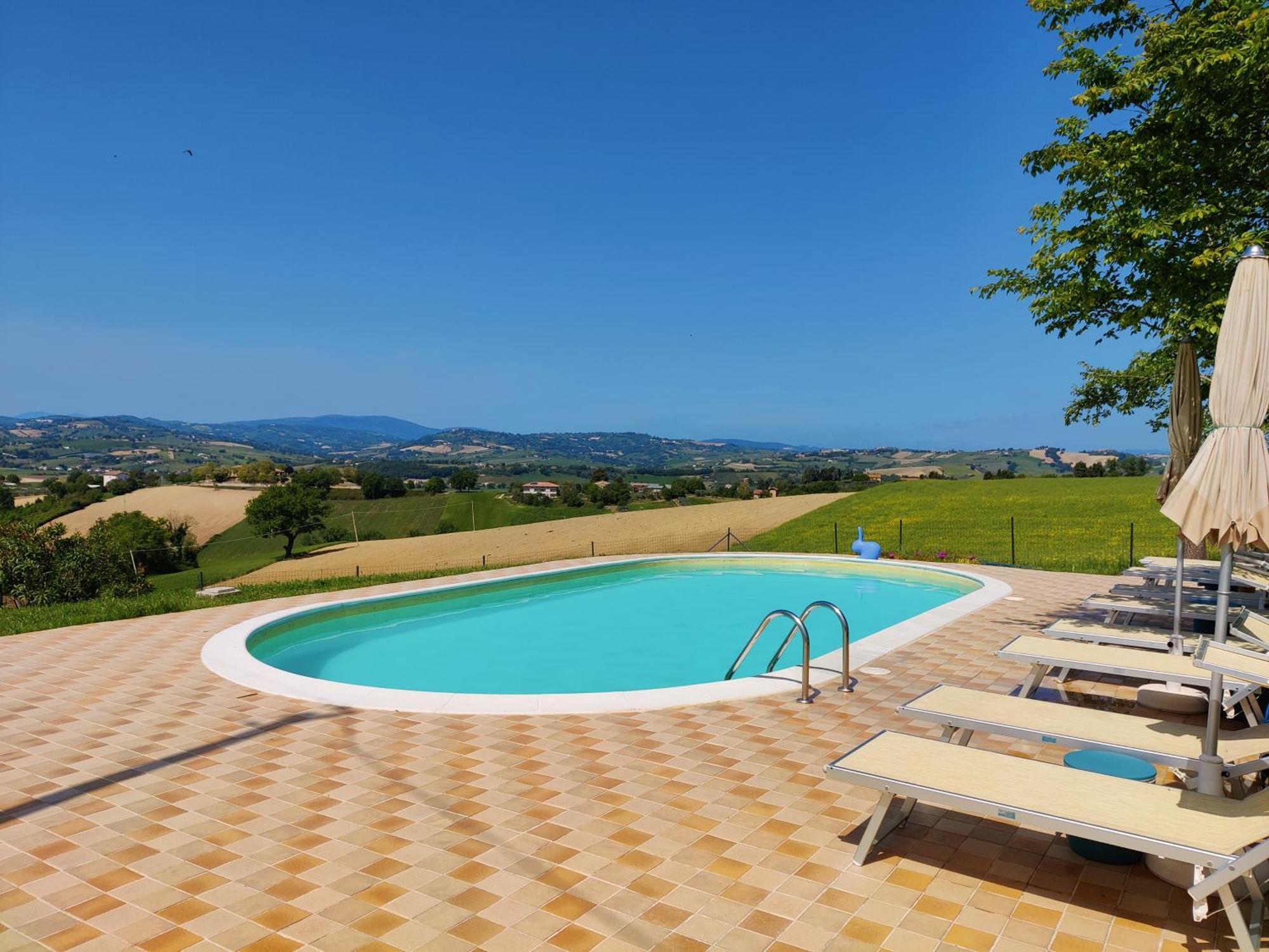 Rustico Del Bozzo Guest House Castelleone di Suasa Exterior photo