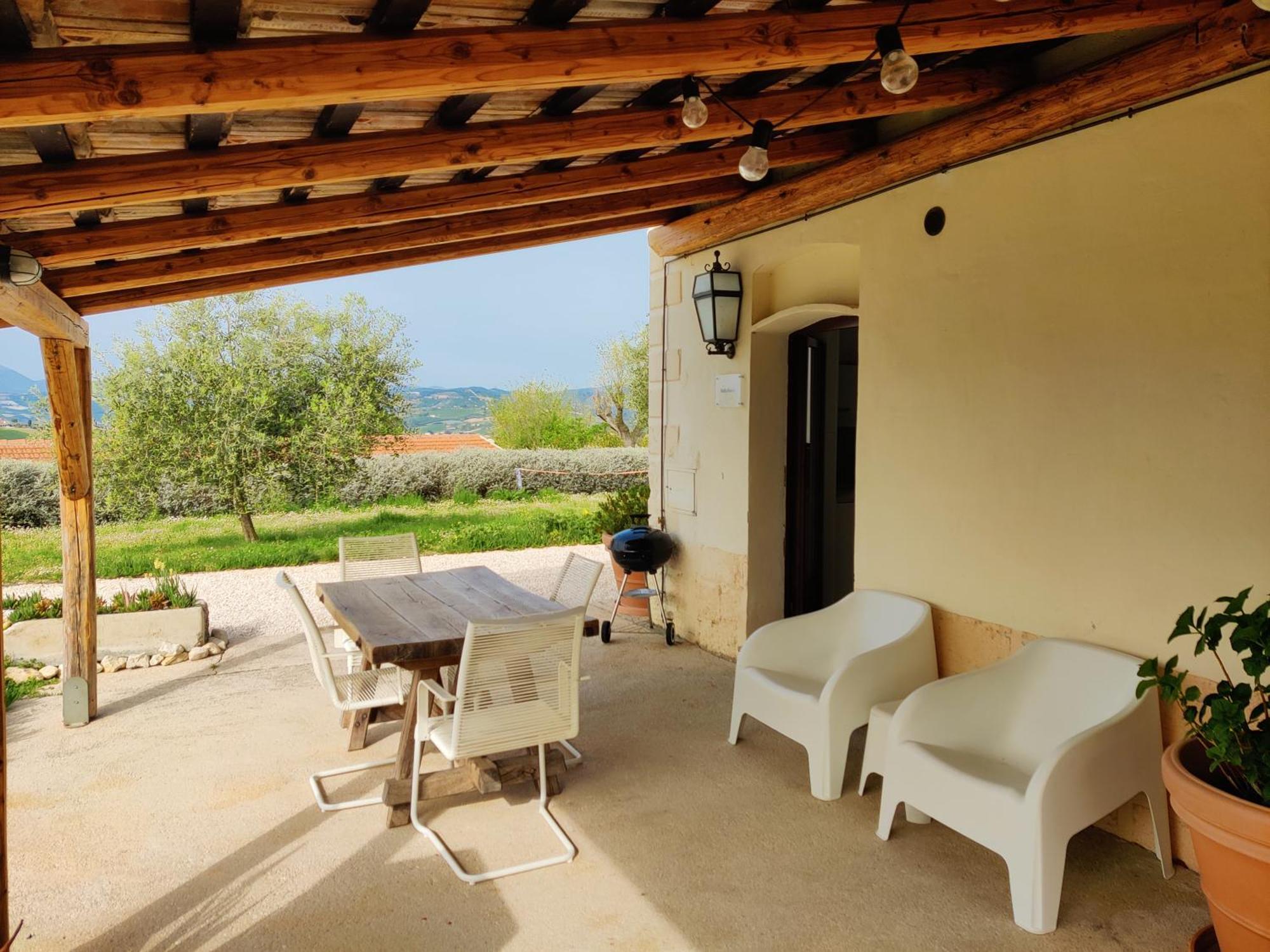 Rustico Del Bozzo Guest House Castelleone di Suasa Exterior photo